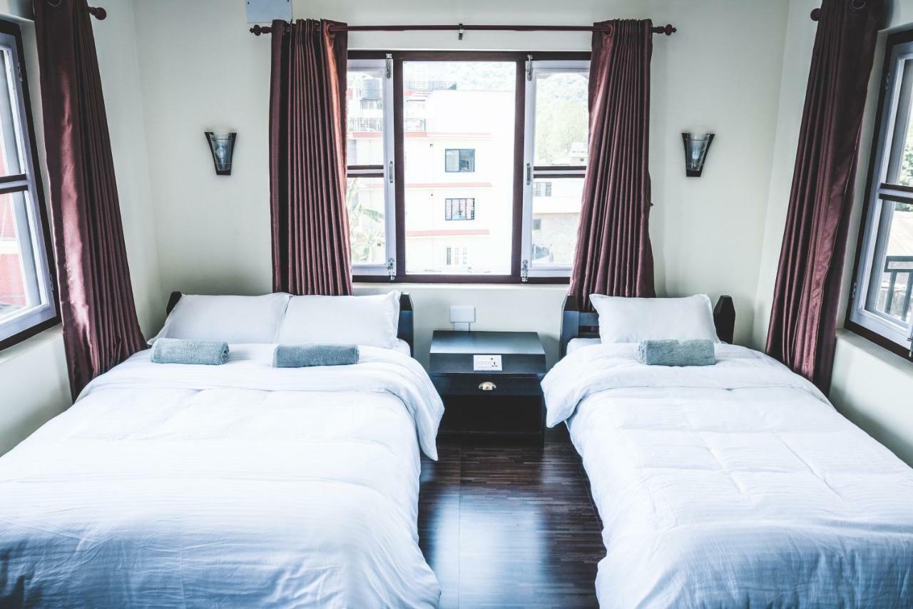 Hotel K2 Покхара Экстерьер фото