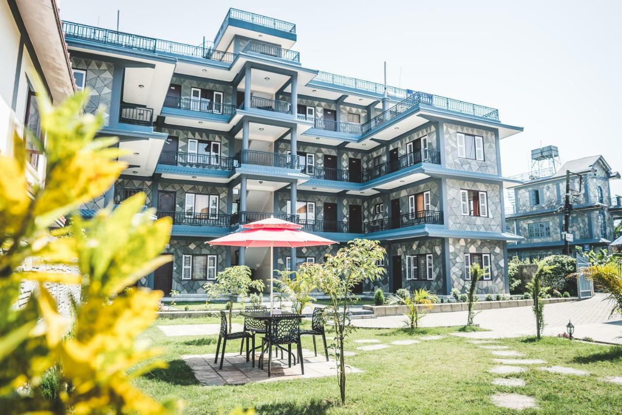 Hotel K2 Покхара Экстерьер фото